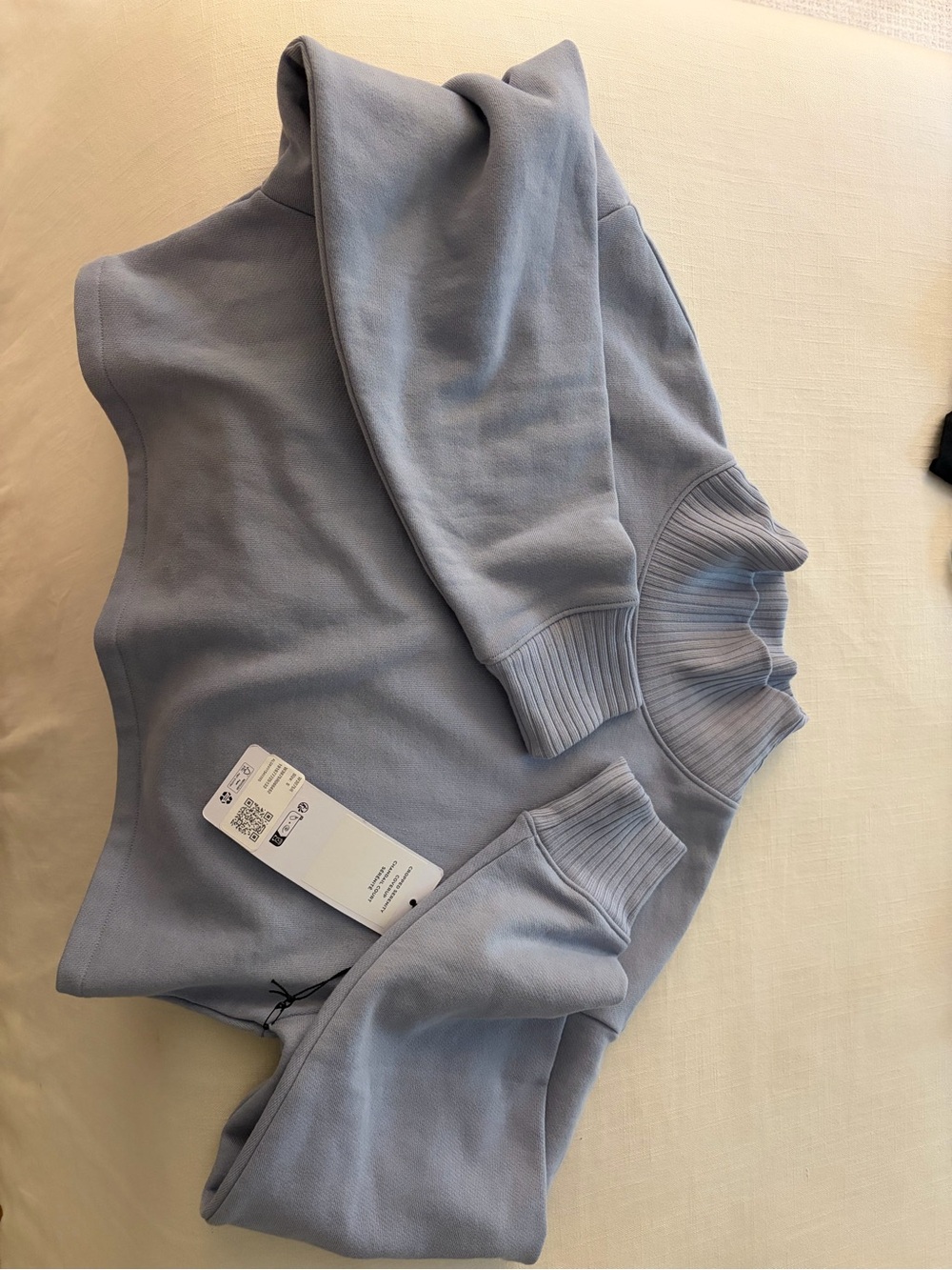 Alo Yoga Cropped Serenity Coverup